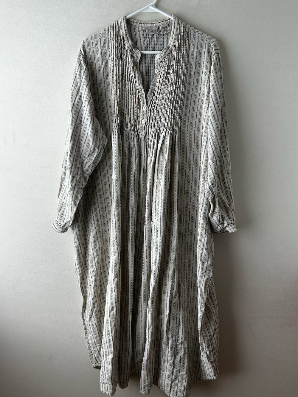 Vintage L.L. Bean Cotton Flannel Dobby Pintuck Nightgown Dress Cottagecore 3X
